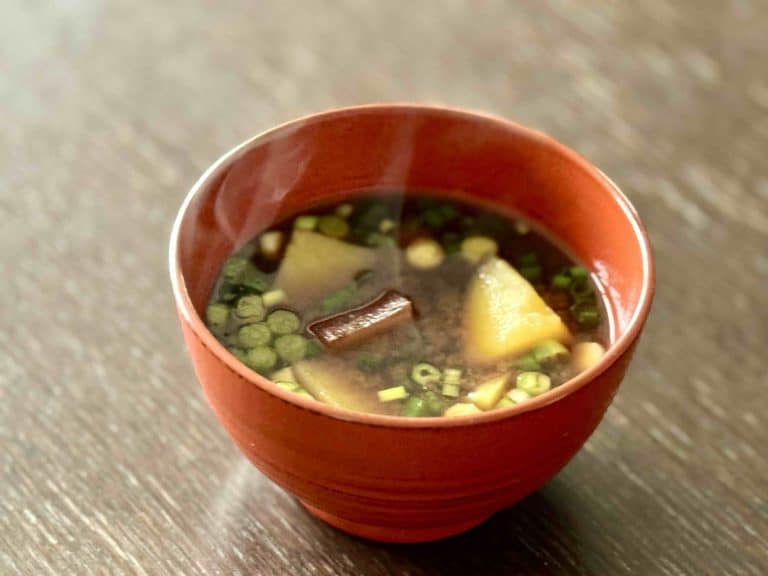 Japanese Sweet Potato Miso Soup さつまいもの味噌汁