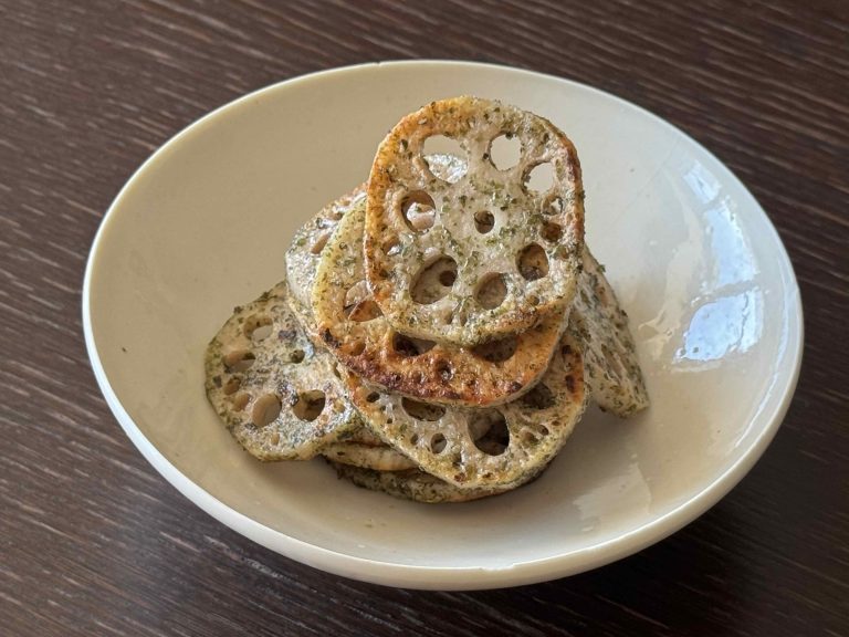 Pan-Fried Lotus Roots with Aonori 蓮根の青海苔焼き